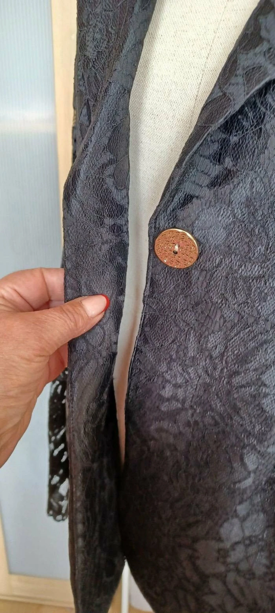 Magnificent women's jacket. Size. U – photo 3